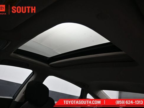 Used 2024 Honda Accord EX image 22