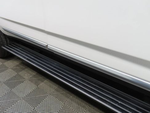 Used 2025 GMC Yukon Denali image 55