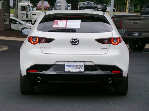 Used 2023 MAZDA MAZDA3 s FWD image 22