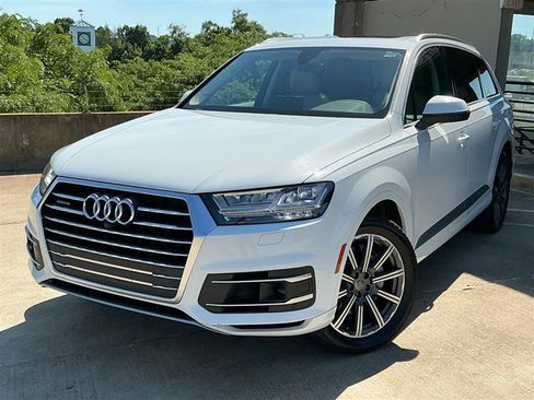 Used 2017 Audi Q7 3.0T Premium Plus AWD/4WD image 2