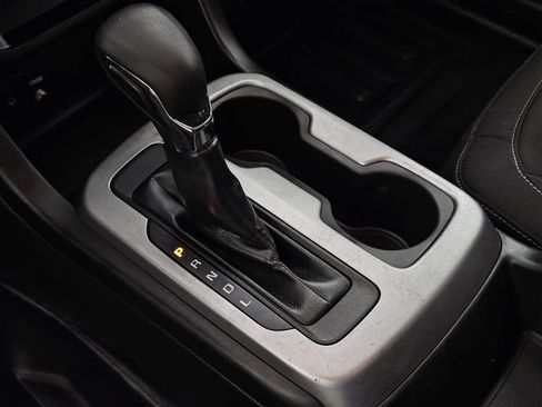 Used 2022 Chevrolet Colorado LT w/ Fleet Safety Package RWD image 16