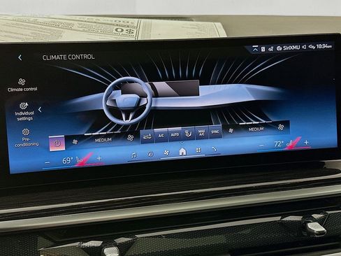 Used 2026 BMW X5 xDrive50e image 19