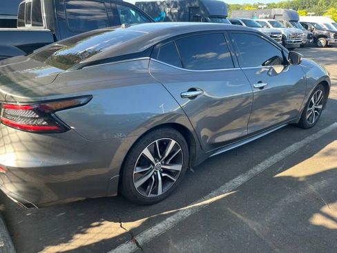 Used 2020 Nissan Maxima 3.5 SV w/ Floor Mat Group FWD image 3