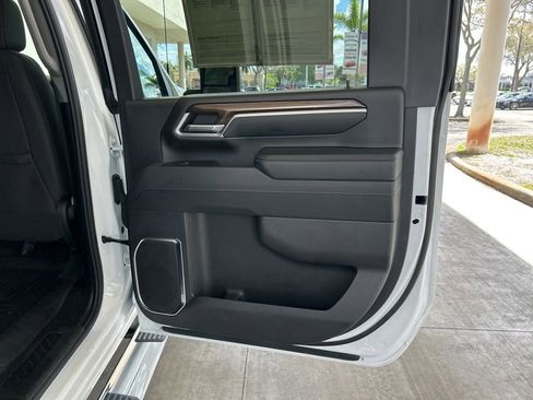 Used 2024 Chevrolet Silverado 2500 LT image 34