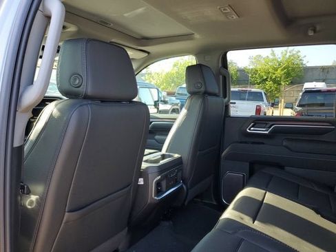 New 2026 GMC Sierra 2500 Denali w/ Denali Reserve Package AWD/4WD image 11