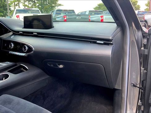 Used 2022 Genesis GV70 3.5T Sport w/ Sport Prestige Package image 18