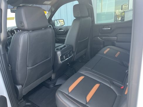 Used 2021 GMC Sierra 1500 AT4 image 4