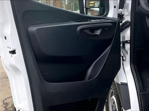 Used 2024 Mercedes-Benz Sprinter 2500 image 9