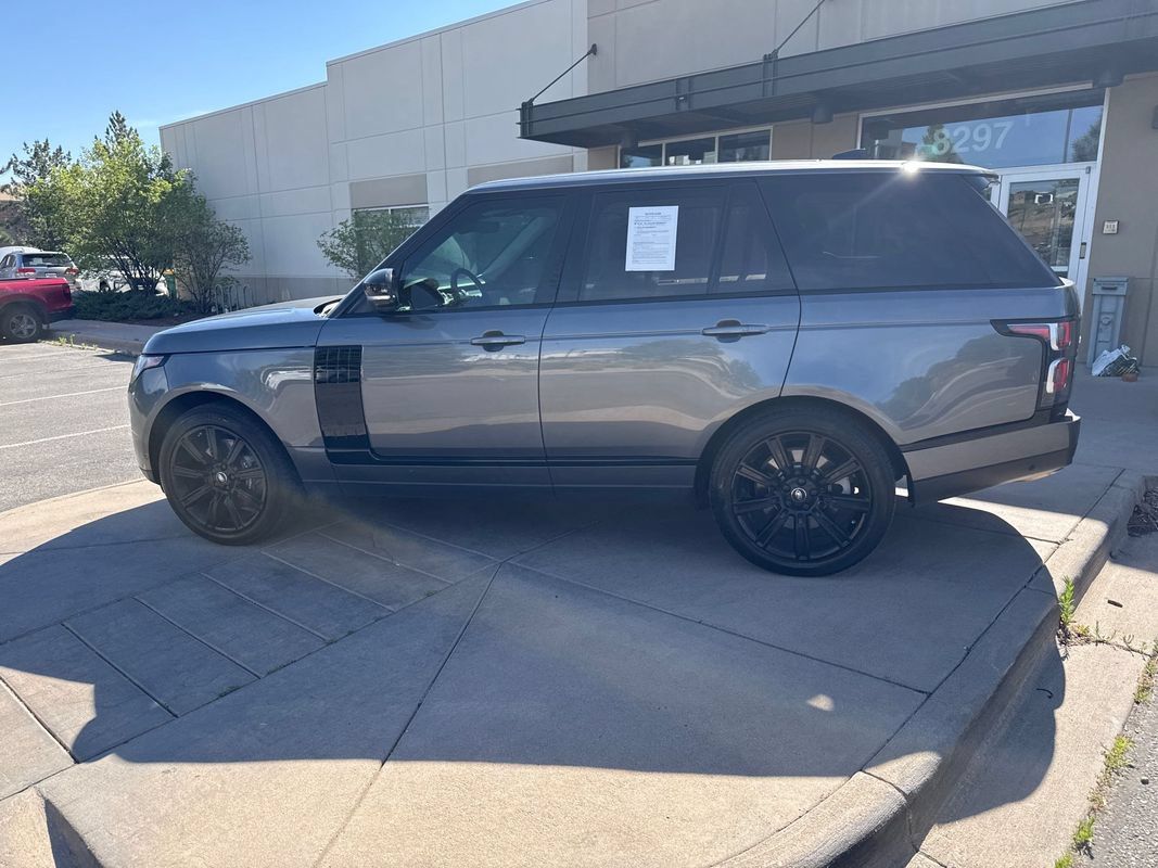 Used 2018 Land Rover Range Rover Supercharged AWD/4WD image 9