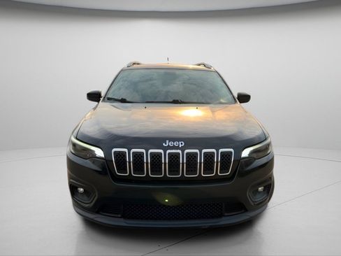 Used 2019 Jeep Cherokee Latitude w/ Popular Appearance Group AWD/4WD image 15
