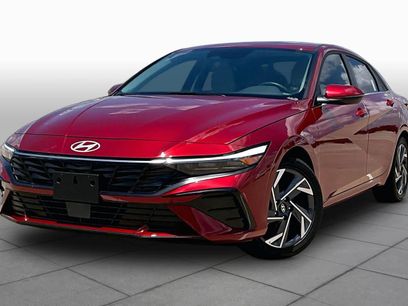 Used 2025 Hyundai Elantra Limited