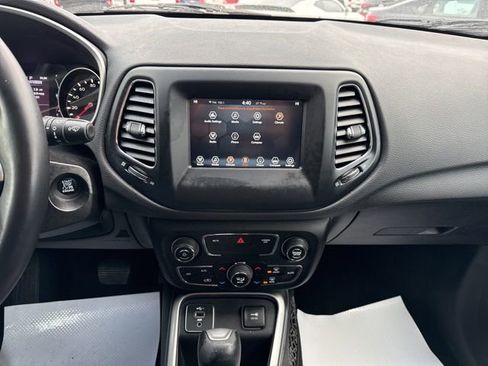Used 2020 Jeep Compass Latitude image 7