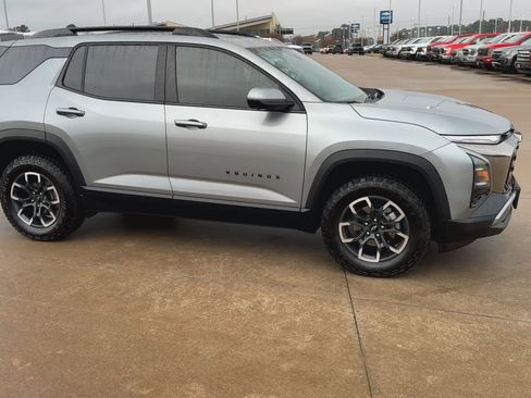 Used 2025 Chevrolet Equinox ACTIV w/ Safety and Technology Package image 9