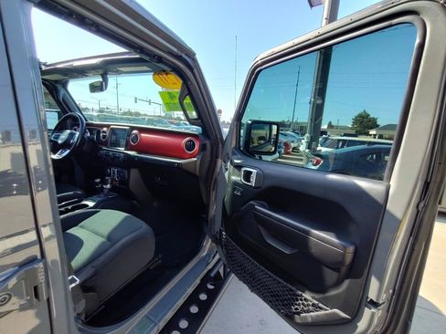 Used 2020 Jeep Wrangler Unlimited Rubicon AWD/4WD image 49