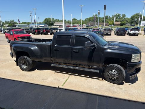 Used 2012 Chevrolet Silverado 3500 LT w/ Interior Plus Package AWD/4WD image 4