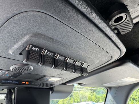 New 2025 Ford Bronco Raptor w/ Interior Carbon Fiber Pack image 26