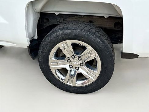 Used 2019 Chevrolet Silverado 1500 Custom image 29