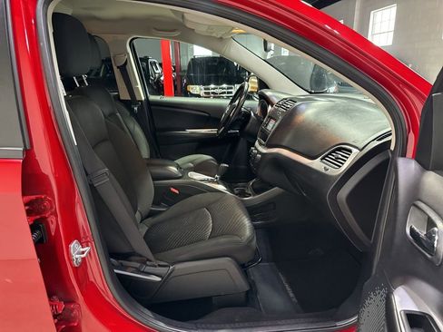 Used 2016 Dodge Journey SE w/ Flexible Seating Group FWD image 37