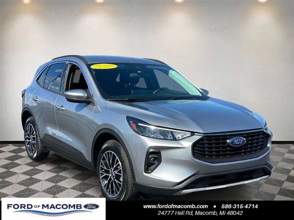 Certified 2023 Ford Escape SE FWD image 1