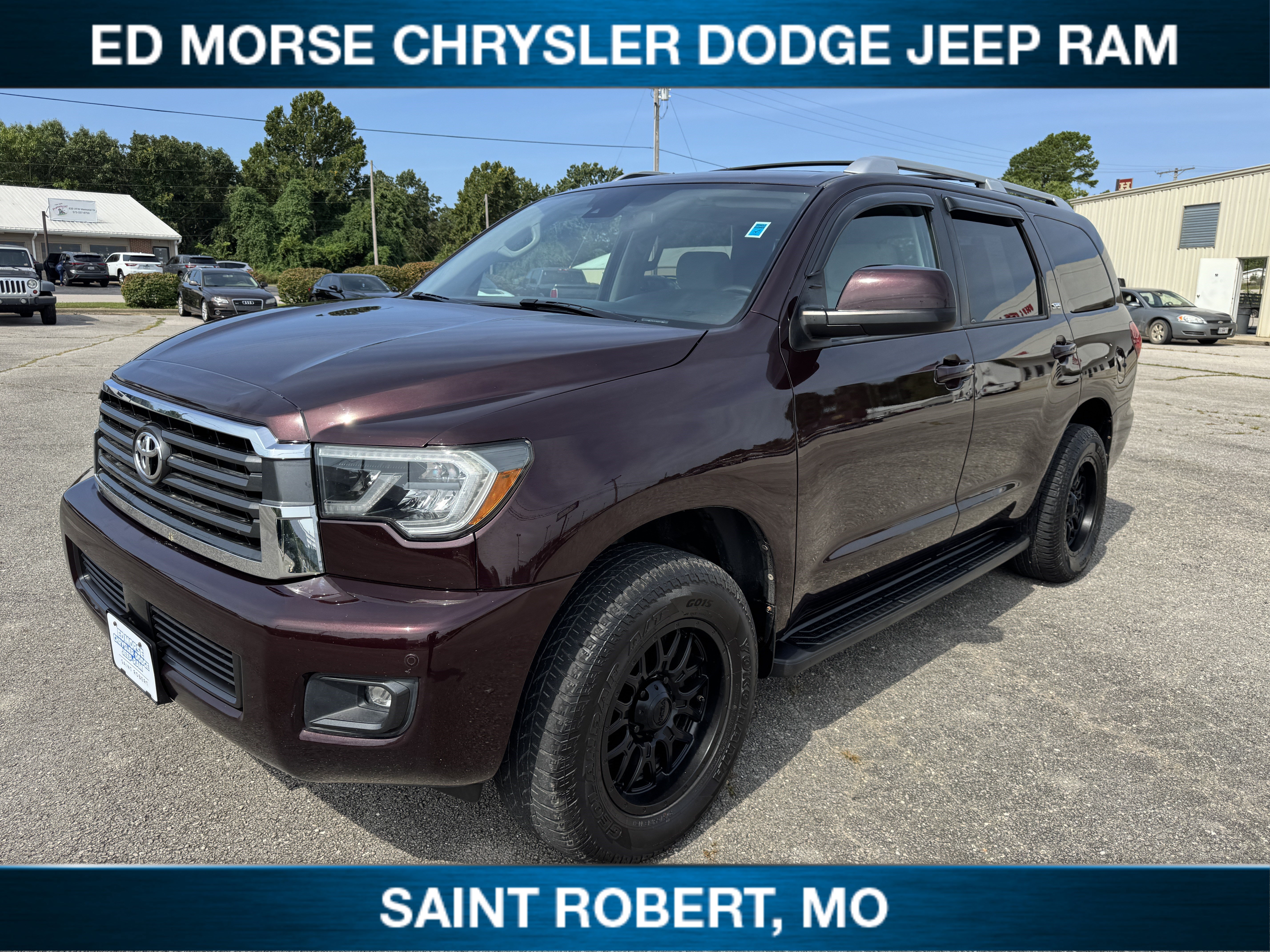 Used 2019 Toyota Sequoia SR5 AWD/4WD image 4