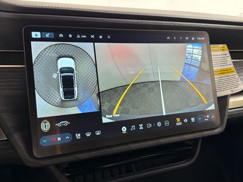 Used 2025 Rivian R1S Adventure AWD/4WD image 18