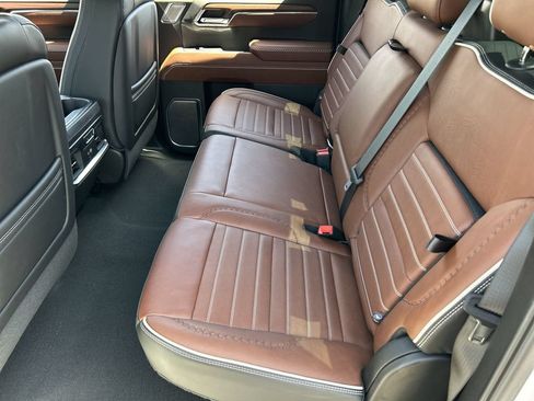 Used 2024 GMC Sierra 1500 Denali Ultimate AWD/4WD image 26