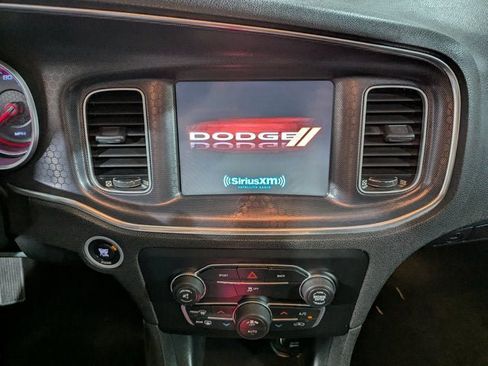 Used 2015 Dodge Charger R/T image 35