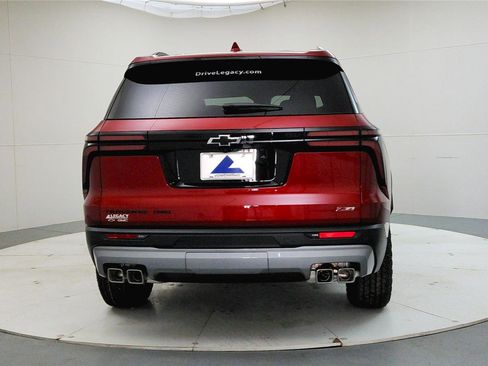 New 2026 Chevrolet Traverse Z71 w/ Enhanced Driving Package image 6