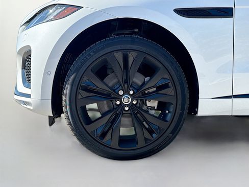 New 2026 Jaguar F-PACE R-Dynamic S image 43