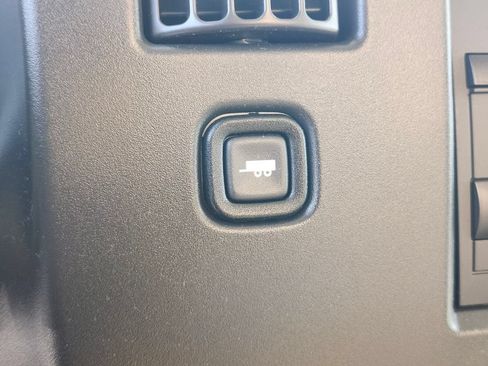 Used 2022 Chevrolet Express 3500 w/ Power Convenience Package RWD image 14