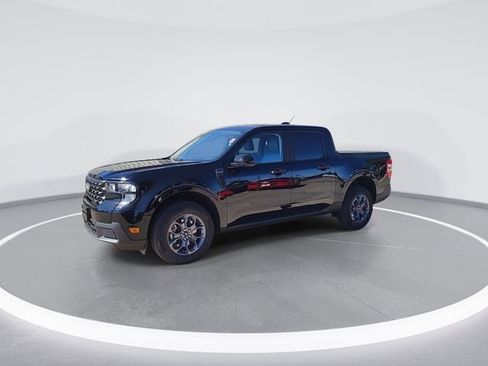 New 2025 Ford Maverick XLT w/ XLT Luxury Package FWD image 4