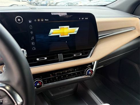 Used 2026 Chevrolet Equinox ACTIV w/ Safety and Technology Package image 11