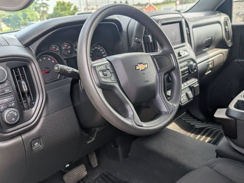 Used 2023 Chevrolet Silverado 1500 Custom AWD/4WD image 7
