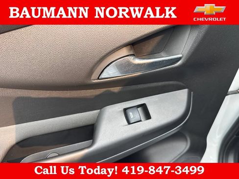 Used 2024 Buick Envista Sport Touring w/ Convenience I Package FWD image 36