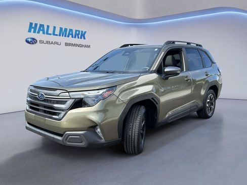 Certified 2025 Subaru Forester Premium AWD/4WD image 5