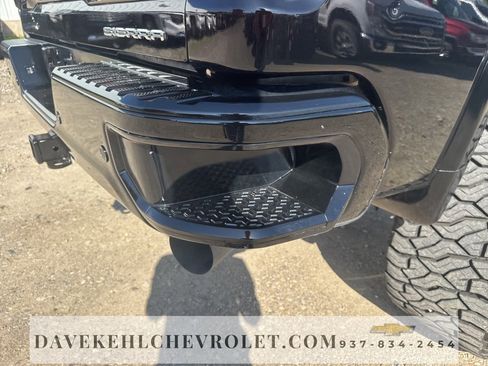 Used 2023 GMC Sierra 2500 Denali w/ Denali Ultimate Package image 42