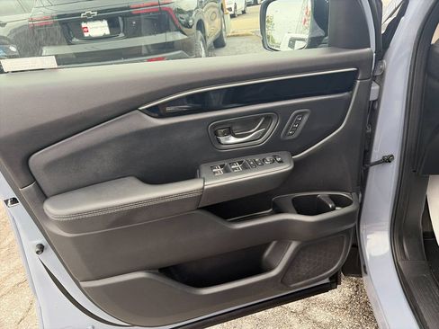 Used 2023 Honda Pilot Touring image 12