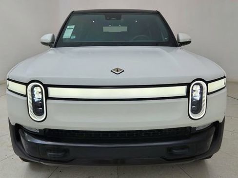 Used 2024 Rivian R1S Adventure image 13