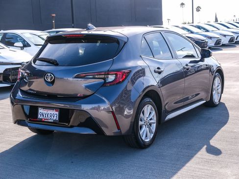 Certified 2025 Toyota Corolla SE w/ SE Package FWD image 4