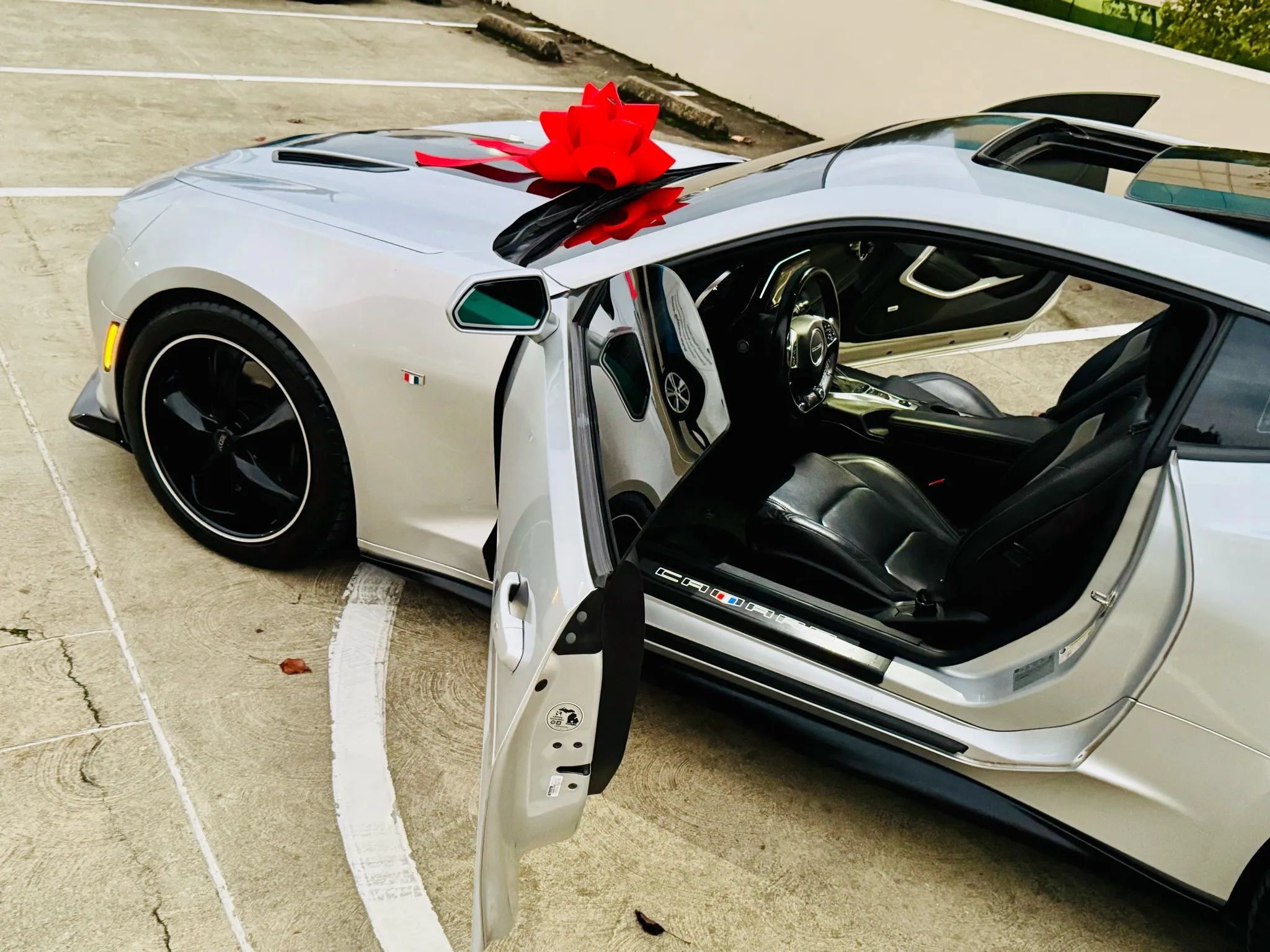 Used 2016 Chevrolet Camaro SS RWD image 44