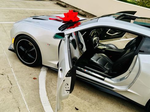 Used 2016 Chevrolet Camaro SS RWD image 44