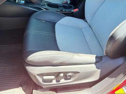 Used 2025 Toyota Corolla XSE FWD image 19