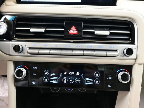 New 2026 Genesis G70 2.5T Prestige image 33