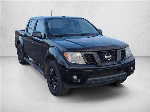 Used 2018 Nissan Frontier SV w/ Value Truck Package image 3
