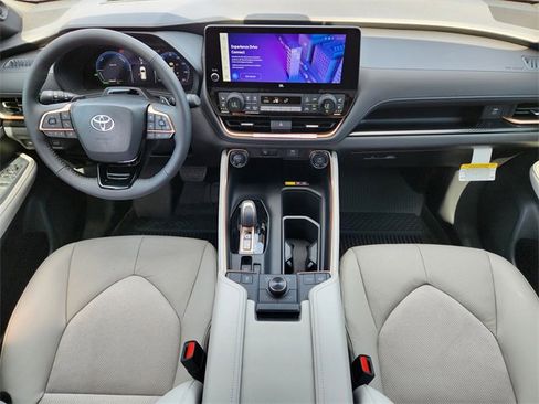 New 2026 Toyota Grand Highlander AWD Hybrid image 18