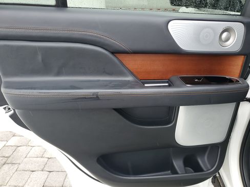 Used 2023 Lincoln Navigator Black Label image 11