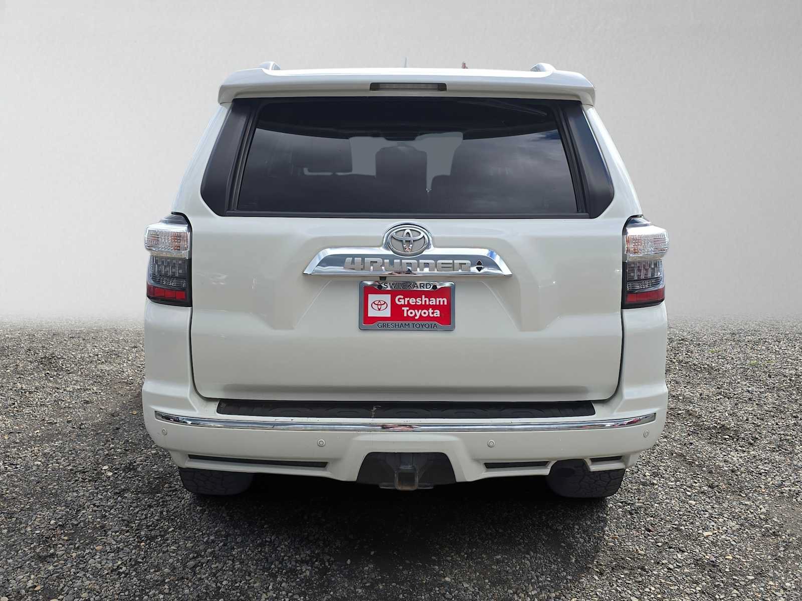 Used 2018 Toyota 4Runner Limited AWD/4WD image 6