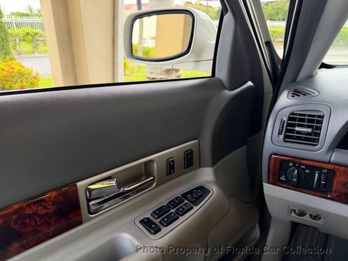 Used 2004 Lincoln LS RWD image 65
