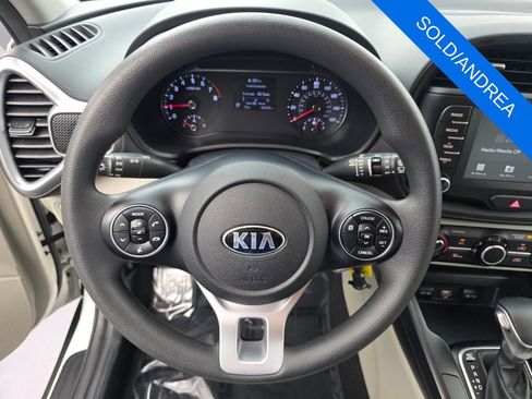 Used 2021 Kia Soul LX FWD image 17