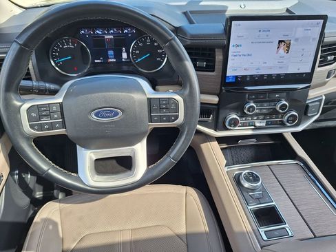 Used 2024 Ford Expedition Max Limited image 21